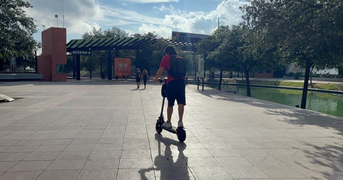 Ciudadanos aceptan regular scooters, pero piden adecuaciones viales
