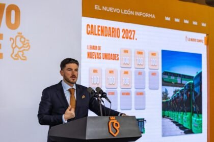 Samuel García anuncia la llegada de 600 nuevos camiones, 100 cada mes